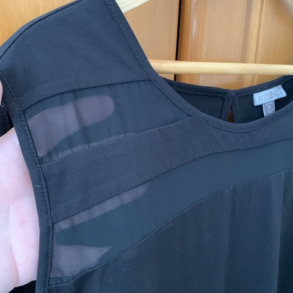 Black Sleeveless Top 3X - Picture 2 of 6